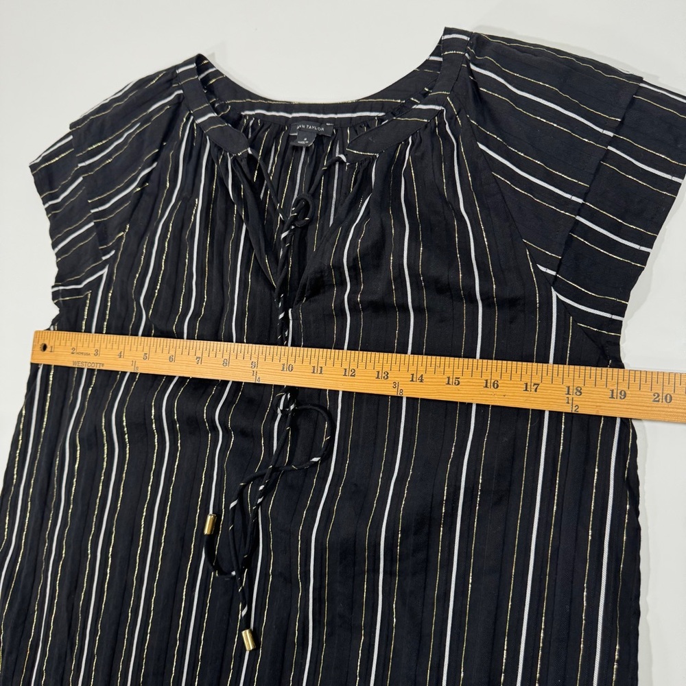 Ann Taylor Women’s Black White Gold Metallic Stripe Flutter Sleeve Tie Neck Top‎ - Picture 9 of 10